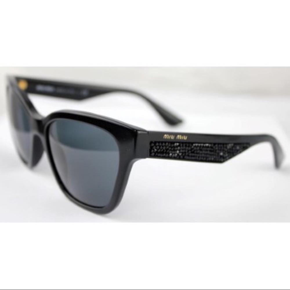 ✨2x HP✨ Miu Miu Sunglasses